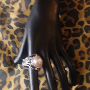 Elegant Silver Pearl Ring